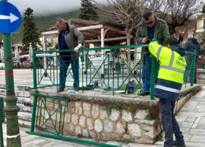 Δήμος Τρίπολης | Κάγκελα τοποθετήθηκαν στην πλατεία Λεβιδίου