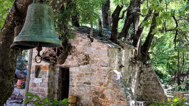 Πανηγυρικός Εσπερινός σήμερα στην Αγία Θεοδώρα Βάστα