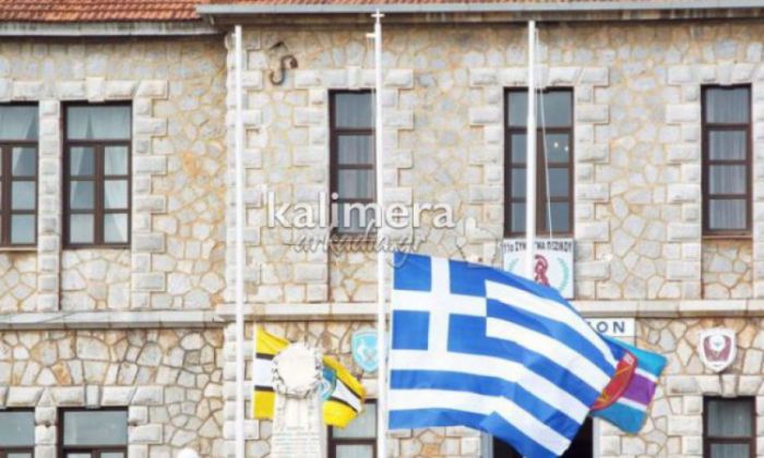 Κόμμα Βελόπουλου στη Βουλή: &quot;Θα καταργήσετε το ιστορικό στρατόπεδο &quot;Θεόδωρος Κολοκοτρώνης&quot; στην Τρίπολη;&quot;