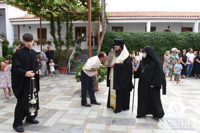 Αρχιερατικός Εσπερινός στην πανηγυρίζουσα Ι. Μονή Παναγίας Μαλεβής (εικόνες)