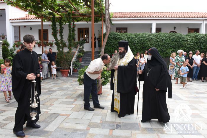 Αρχιερατικός Εσπερινός στην πανηγυρίζουσα Ι. Μονή Παναγίας Μαλεβής (εικόνες)