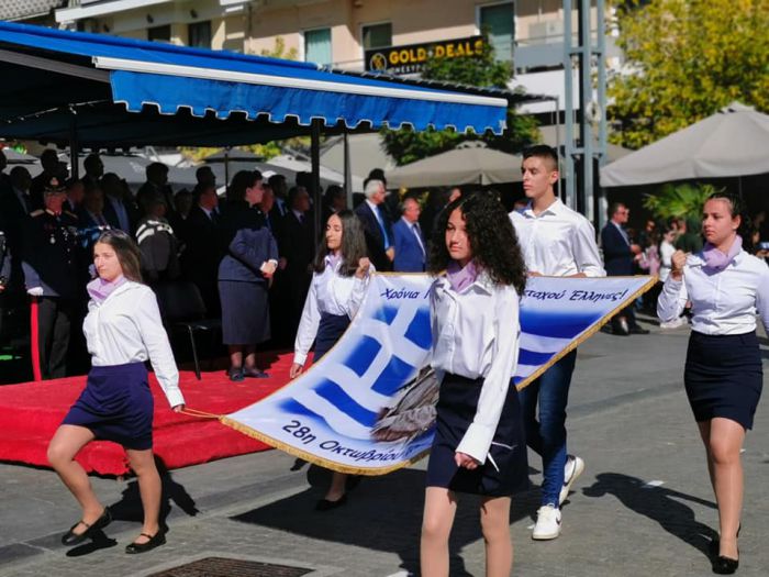 Η παρέλαση της 28ης Οκτωβρίου στην Τρίπολη ... σε φωτογραφικά &quot;κλικ&quot;!