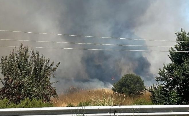 Υπό έλεγχο η φωτιά στη ΒΙΠΕ Τρίπολης