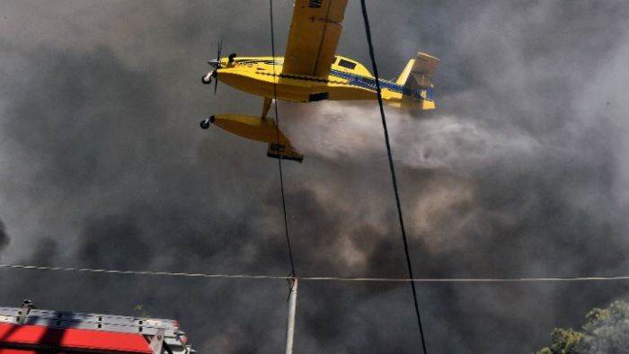 Καλύτερη εικόνα της πυρκαγιάς στο Λουτράκι