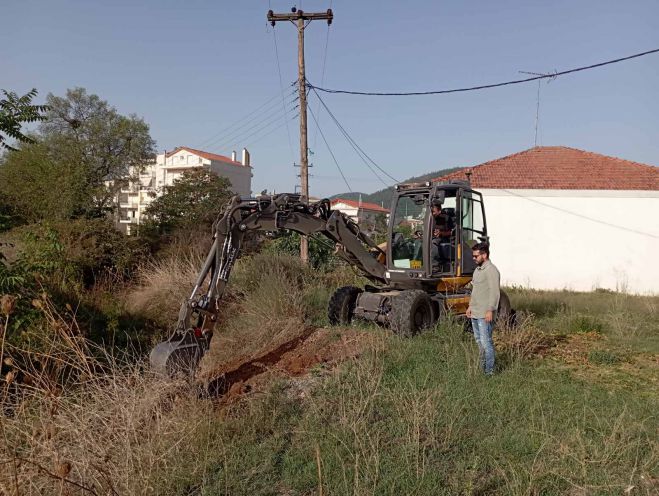 Καθαρίστηκε το ρέμα του Αγίου Νικολάου | Τζιούμης: «Ο καθαρισμός των ρεμάτων αποτελεί προτεραιότητα μας»