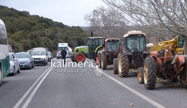 «Ζεσταίνουν» τα τρακτέρ τους οι αγρότες - Κινητοποίηση την Δευτέρα στην Αργολίδα