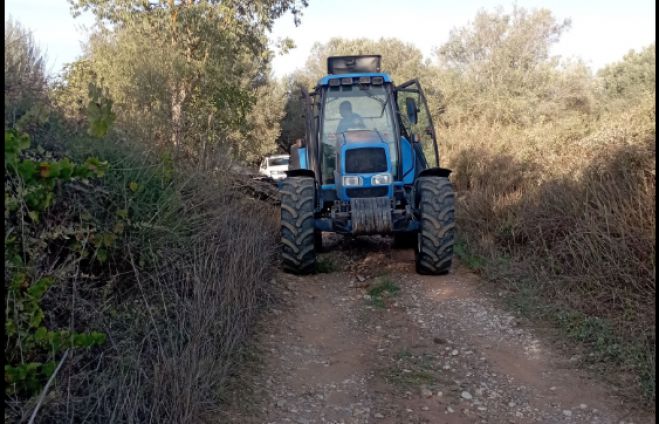 Καθαρίστηκαν από τα κλαριά οι δημοτικοί δρόμοι "Πυρρή - Λιοδώρα" και "Πυρρή- Άγιος Ιωάννης" (εικόνες)