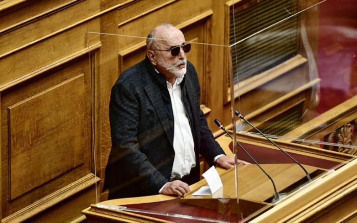 &quot;Ο υπουργός “Αναπτύξεως” σε ρόλο διαφημιστή των σουπερμάρκετ, την ώρα που η ακρίβεια έχει στραγγαλίσει τα νοικοκυριά&quot;