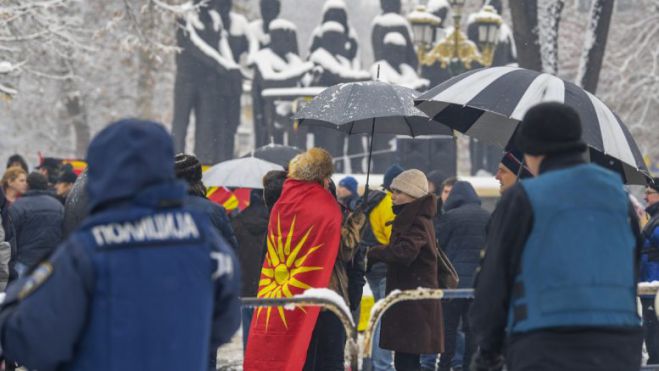 Όλα αγοράζονται και όλα πωλούνται στα Σκόπια | Απειλές και εκβιασμοί για τις Πρέσπες