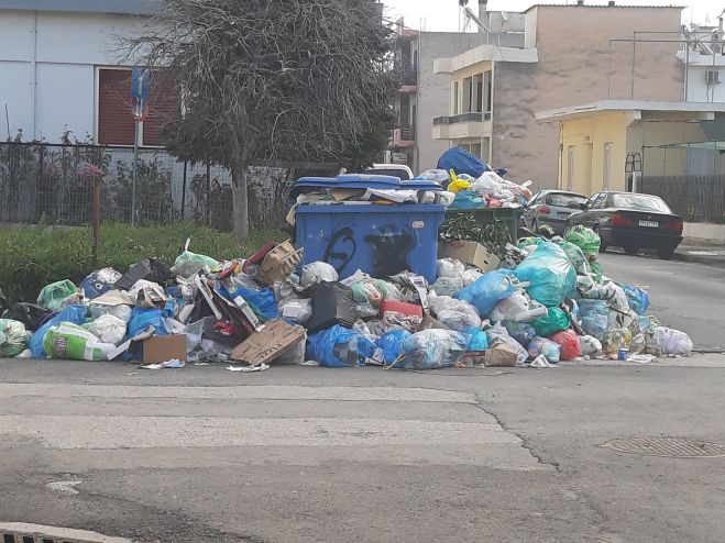 Η πόλη της Σπάρτης βουλιάζει στο σκουπίδι  ...