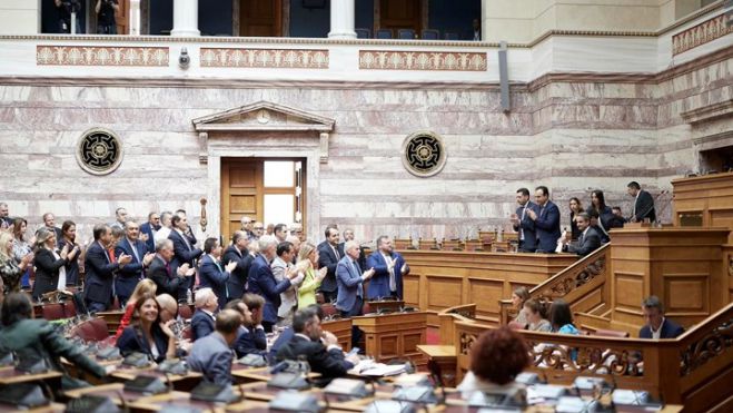 Υπερψηφίστηκε το νομοσχέδιο για το Κτηματολόγιο - Οι 10 αλλαγές