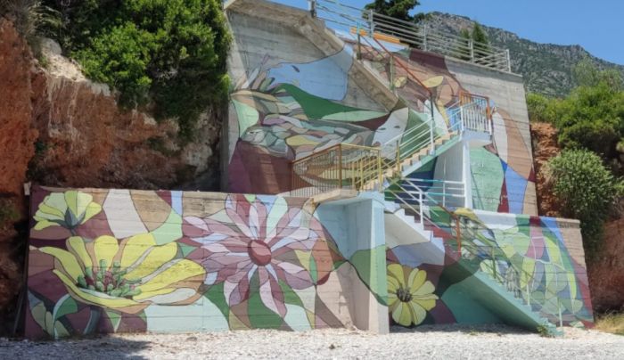 Εκπληκτικό wall painting στα πανέμορφα Πούλιθρα! (εικόνες)