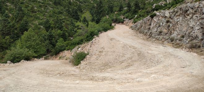 Αλοίμονος για τις ... μη απαντήσεις στα προβλήματα του οδικού δικτύου της Σίταινας: &quot;Η στραβός είναι ο γιαλός ή στραβά αρμενίζουμε&quot;