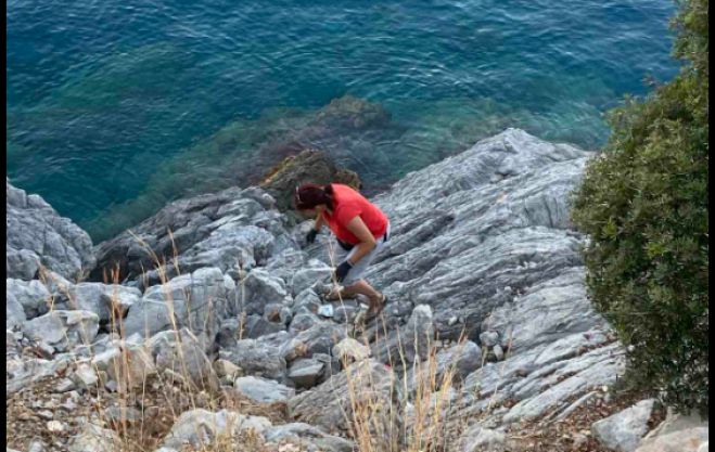 Πούλιθρα | Καθαρίστηκαν παραλίες και μονοπάτια - Πολλά σκουπίδια από τα διερχόμενα αυτοκίνητα στο δρόμο "Πλάκα – Πούλιθρα"