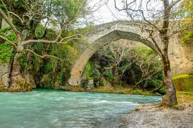 "Αναγκαία η αποκατάσταση της κυκλοφορίας του δρόμου Ελληνικού-Αρχαίας Γόρτυνος-Ατσίχωλου, μέσω γέφυρας στον Λούσιο"