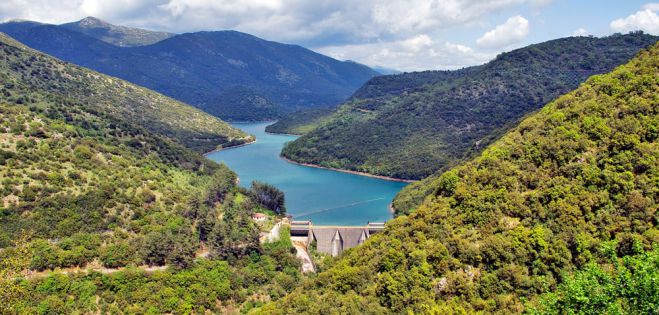 Ευχές "φαρμακευτικές" με πρωταγωνιστή το λαό!