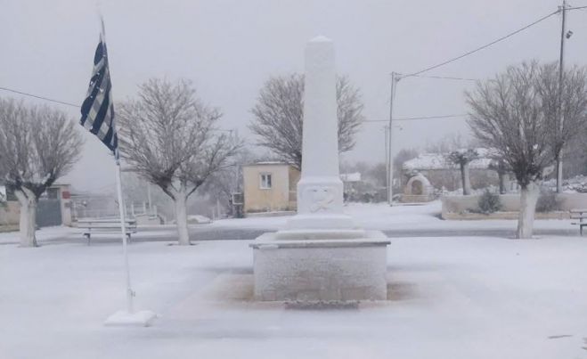 Όλα λευκά στο Μαυρίκι Τεγέας (εικόνες)