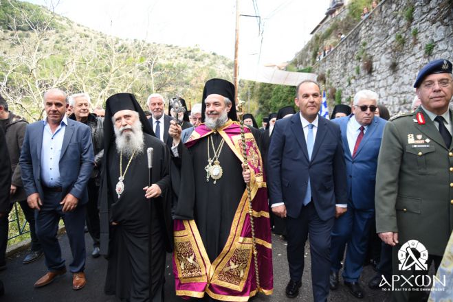 Νικηφόρος: “Έρχομαι σαν πατέρας όλων σας, να σας αγκαλιάσω και να μοιραστώ μαζί σας την χαρά και τον πόνο σας” (vd)