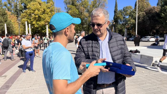 Ξεκίνησε από την Τρίπολη ο Δρόμος των Αθανάτων - Τρέχει και ο Πρόεδρος της ΚΑΕ Ολυμπιακός, Παναγιώτης Αγγελόπουλος (εικόνες - βίντεο)