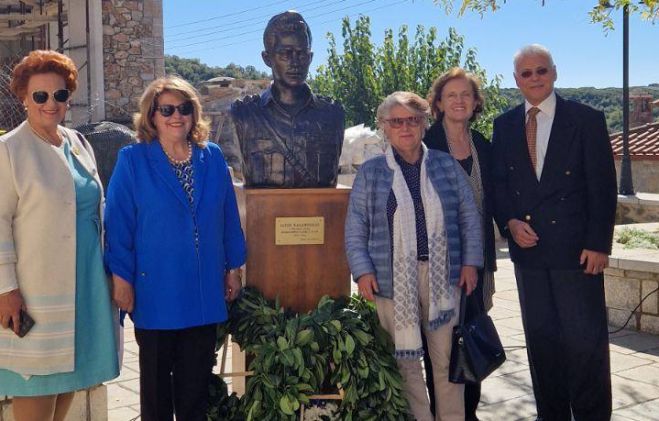 Κολλίνες |  Τιμήθηκε ο ήρωας πατριώτης έφεδρος ανθυπολοχαγός Ιάσωνας Καλαμπόκας (εικόνες)