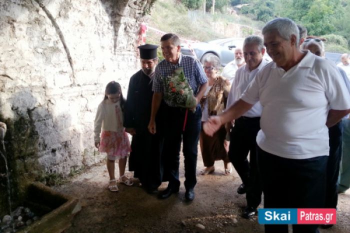 Τιμητική υποδοχή σε χωριό των Καλαβρύτων για τον Αρκά εφοπλιστή Αθανάσιο Μαρτίνο (vd)