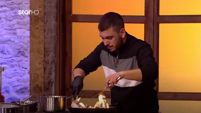 MasterChef 2024 | Άτυχος ο Δημήτρης από την Τρίπολη - Πήρε φωτιά η λαδόκολλα στο τηγάνι - "Πάμε για luben"! (vd)