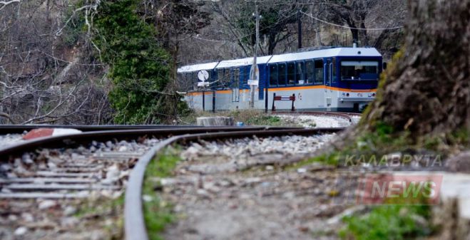 Έμεινε ανάμεσα σε δυο κατολισθήσεις ο Οδοντωτός με 90 επιβάτες