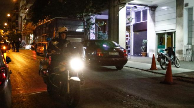 Πυροβόλησαν με καλάσνικοφ τα γραφεία του ΠΑΣΟΚ - Ήθελαν νεκρούς αστυνομικούς