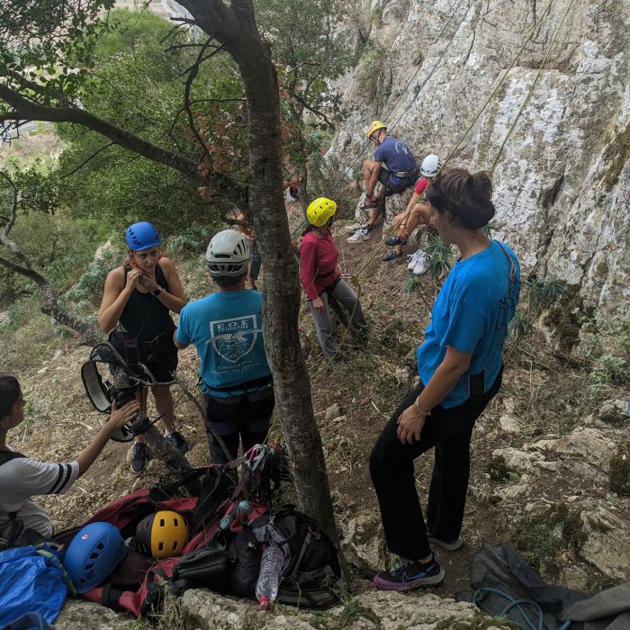 Νεστάνη | Μαθήματα αναρρίχησης για αρχάριους στα βράχια της Βουλωμένης (εικόνες)