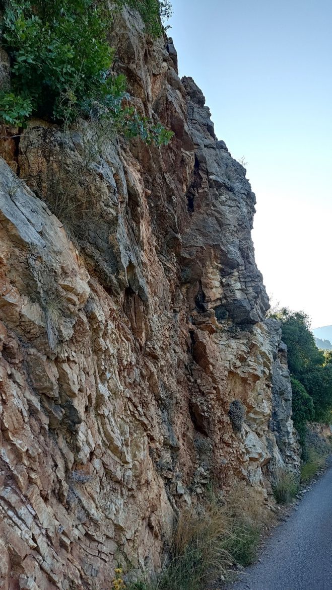 Γορτυνία | Αποκολλήθηκε βράχος στο δρόμο "Σταυροδρόμι - Αετορράχη" - "Από θαύμα δεν θρηνήσαμε θύματα"