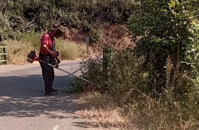 Πυρρή Γορτυνίας | Έκλεισαν λακκούβες, καθαρίστηκαν ξερά χόρτα (εικόνες)