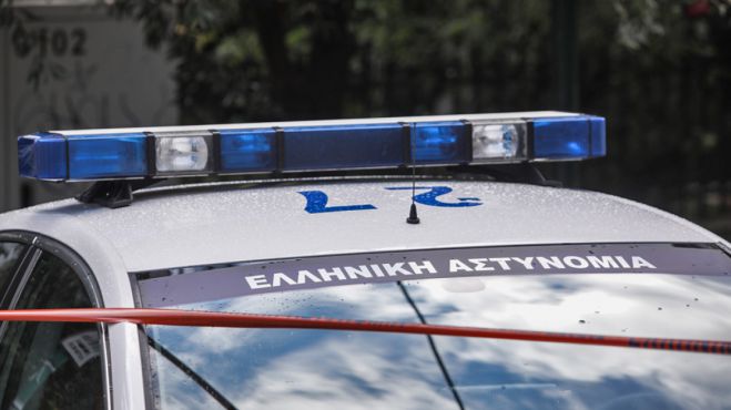 Βόρεια Κυνουρία | Η αστυνομία συνέλαβε 76χρονο που είχε ... 12 σκύλους!