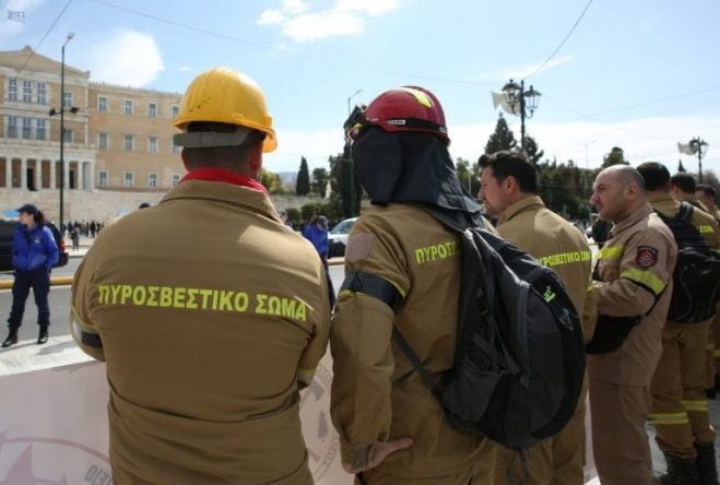 Απασχόληση των εποχικών πυροσβεστών όλο το χρόνο ζητά ο βουλευτής Παπαηλιού