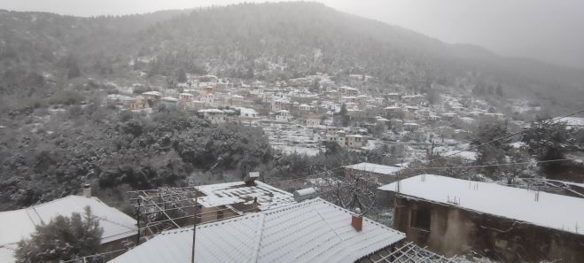 Όλα λευκά στην πανέμορφη Σίταινα! (εικόνες)