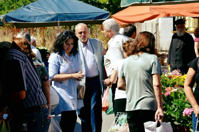 Τη λαϊκή αγορά Μπασιάκου επισκέφθηκε ο Γ. Παπαηλιού