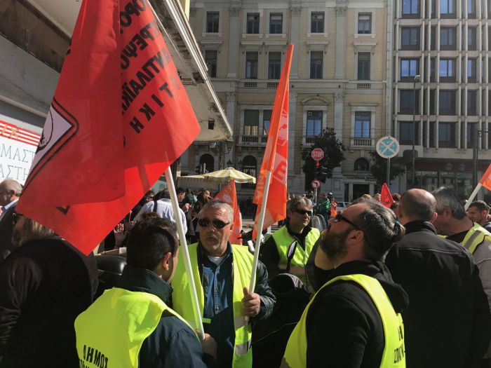 Εργατικό δυστύχημα στο Ξυλόκαστρο | 24ωρη πανελλαδική απεργία σε όλους τους δήμους