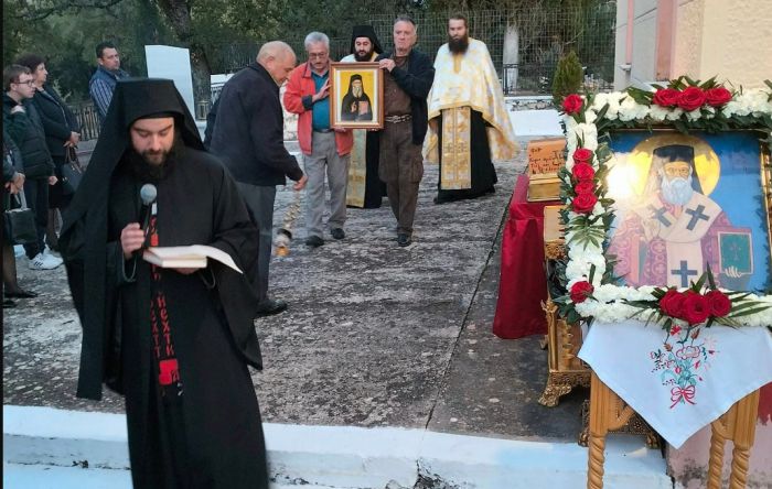 Η γιορτή του Αγίου Νεκταρίου στο παρεκκλήσι της Μονής Καλτεζών (εικόνες)