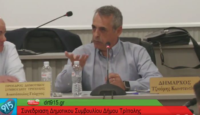 Τζιούμης: &quot;Να διαφυλάξει το επίπεδο του συμβουλίου ο κ. Σμυρνιώτης - Η μομφή του κ. Αγγελάκου δεν με ενδιαφέρει, με ενδιαφέρει η γνώμη των πολιτών&quot;