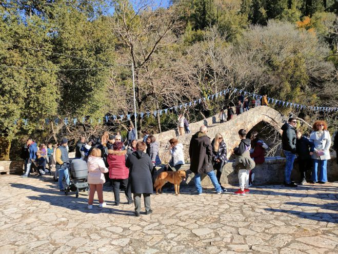 Αγιασμός υδάτων στον Λούσιο ποταμό (vd)