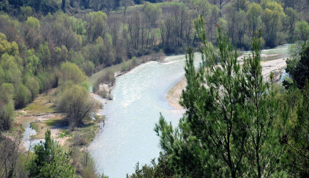 Μικρός υδροηλεκτρικός σταθμός στον Λάδωνα