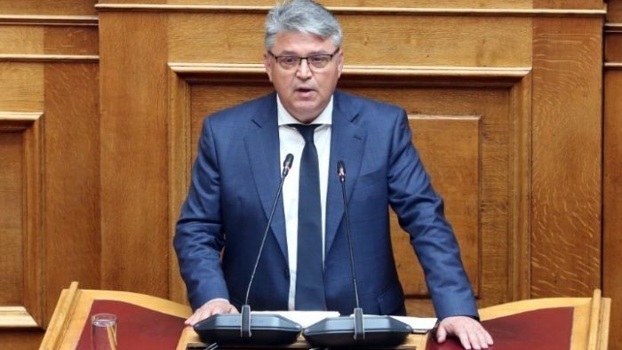 Νατσιός (κόμμα Νίκη): &quot;Μην μολύνετε την ιερή λέξη της οικογένειας&quot;