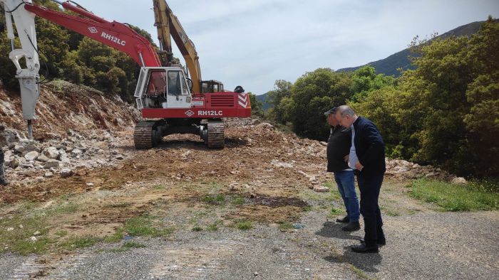 Αυτοψία Σκαντζού | Ξεκίνησε έργο για την πρόσβαση τουριστικών λεωφορείων στη Μονή Γοργοεπηκόου Νεστάνης