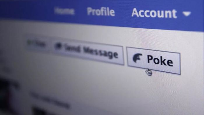 Η λειτουργία «poke» επιστρέφει στο facebook!