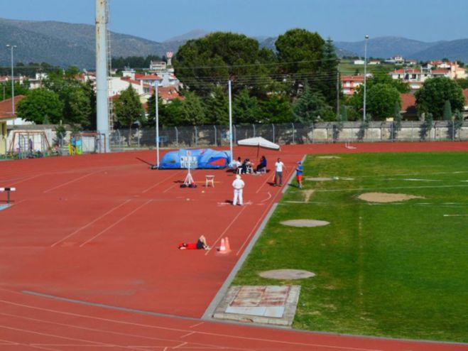 Αναπτυξιακοί Αγώνες Στίβου στο ΔΑΚ Τρίπολης με την υποστήριξη της Περιφέρειας Πελοποννήσου