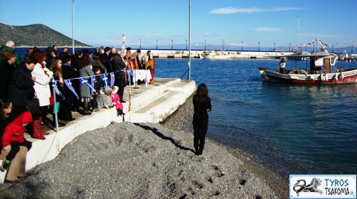 Ο εορτασμός των Θεοφανίων στον Τυρό. (εικόνες - βίντεο)