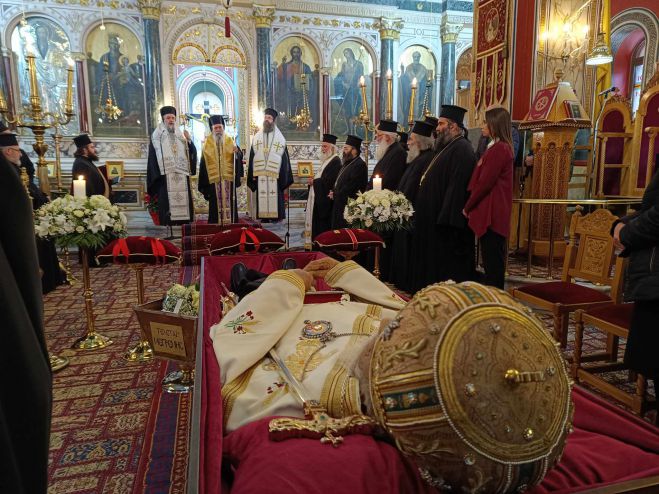 Τρισάγιο από τον Μητροπολίτη Μονεμβασίας και Σπάρτης στον Μητροπολιτικό Ναό του Αγίου Βασιλείου