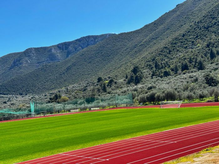 Το Στάδιο Λεωνιδίου ανανεωμένο και έτοιμο να μάς φιλοξενήσει! (vd)