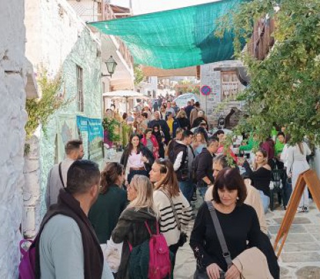 Ένα μοναδικό γλέντι για τη γιορτή κάστανου στην Καστάνιτσα που "πνίγηκε" από επισκέπτες! (εικόνες - βίντεο)