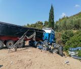 Ξεκληρίστηκαν δύο οικογένειες στο σοκαριστικό τροχαίο με την νταλίκα στη Μεσσηνία